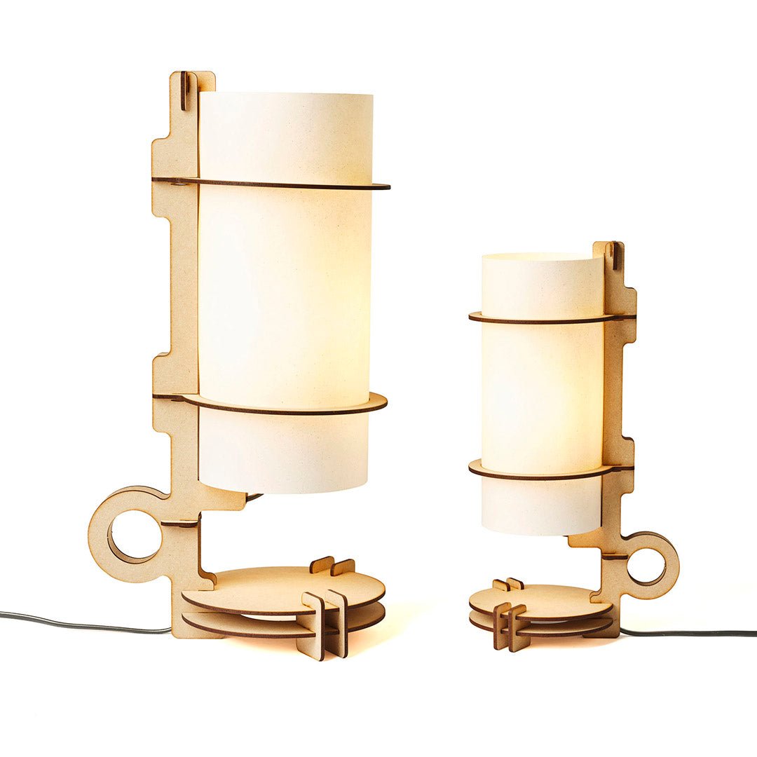 A(4) tafellamp - hout in de kleur Dirty Mint van Van Tjalle en Jasper