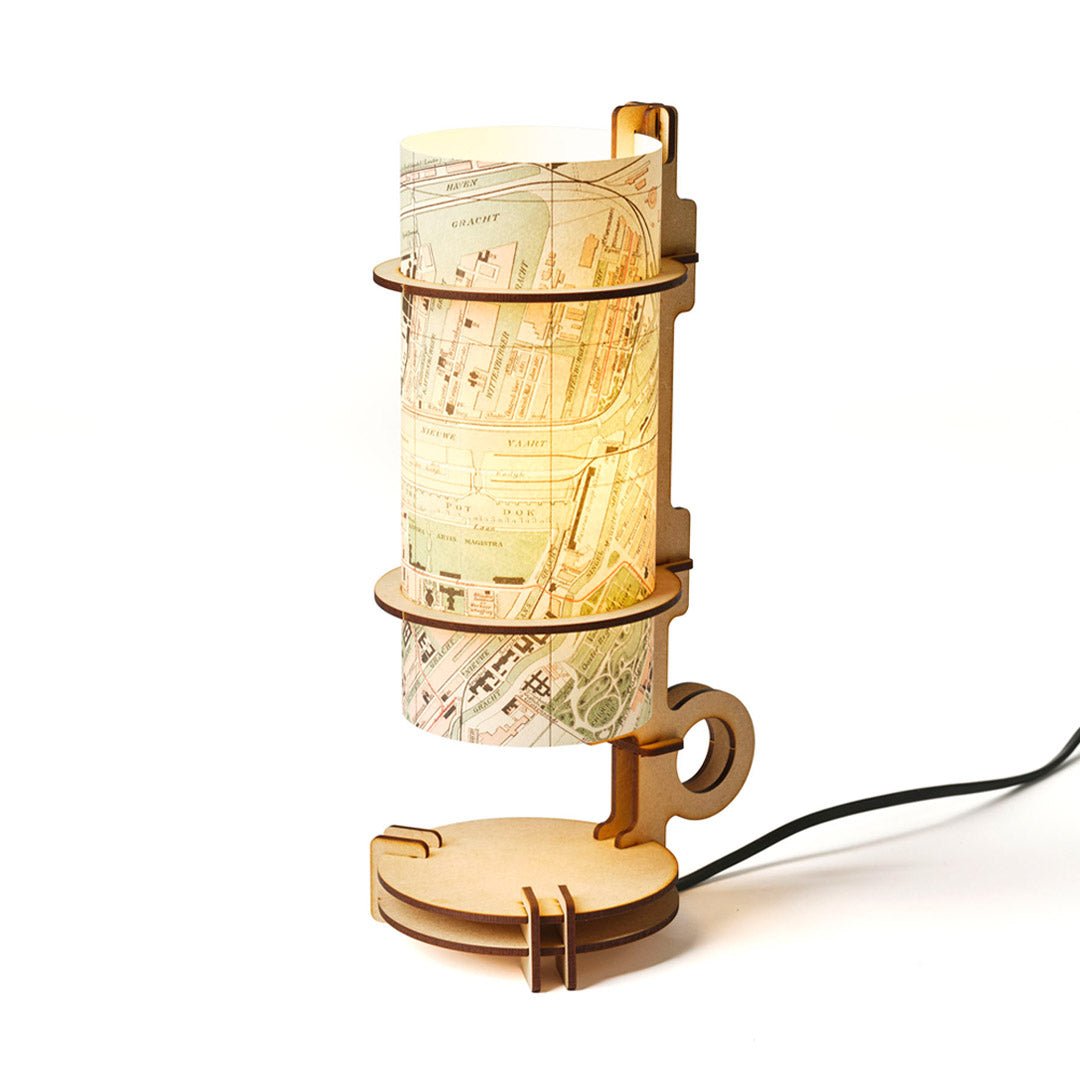 A(4) tafellamp - hout in de kleur Dirty Mint van Van Tjalle en Jasper