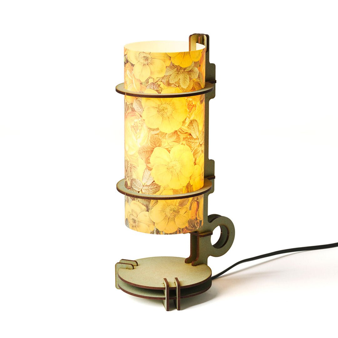 A(4) tafellamp - hout in de kleur Dirty Mint van Van Tjalle en Jasper