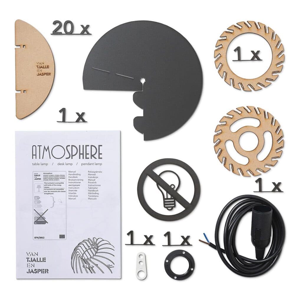 Atmosphere hanglamp - hanglamp in de kleur Black van Van Tjalle en Jasper