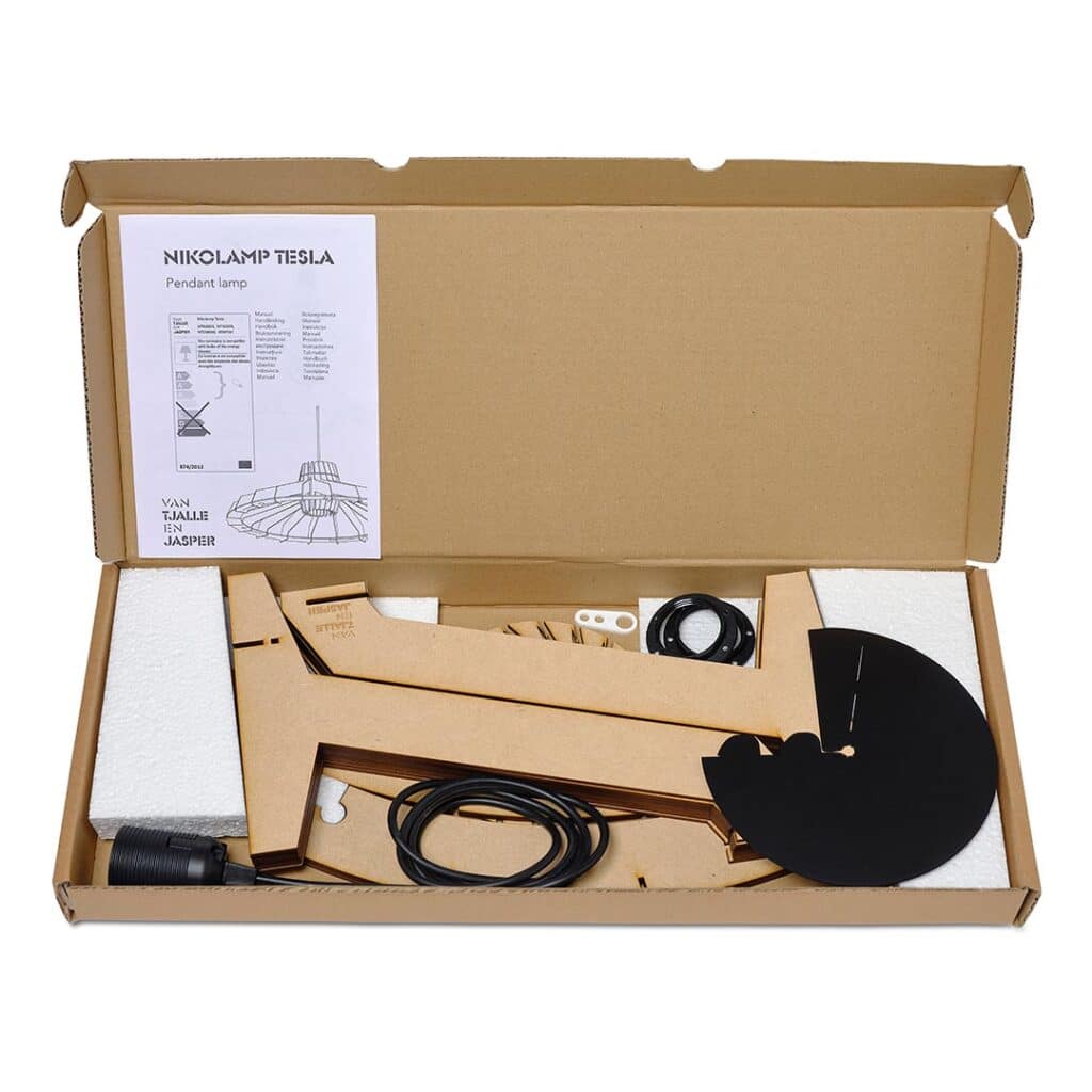 Nikolamp Tesla hanglamp - eetkamer in de kleur Naturel van Van Tjalle en Jasper
