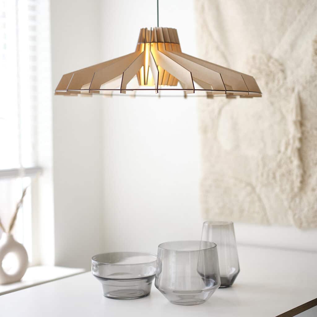 Nikolamp Tesla hanglamp - eetkamer in de kleur Naturel van Van Tjalle en Jasper
