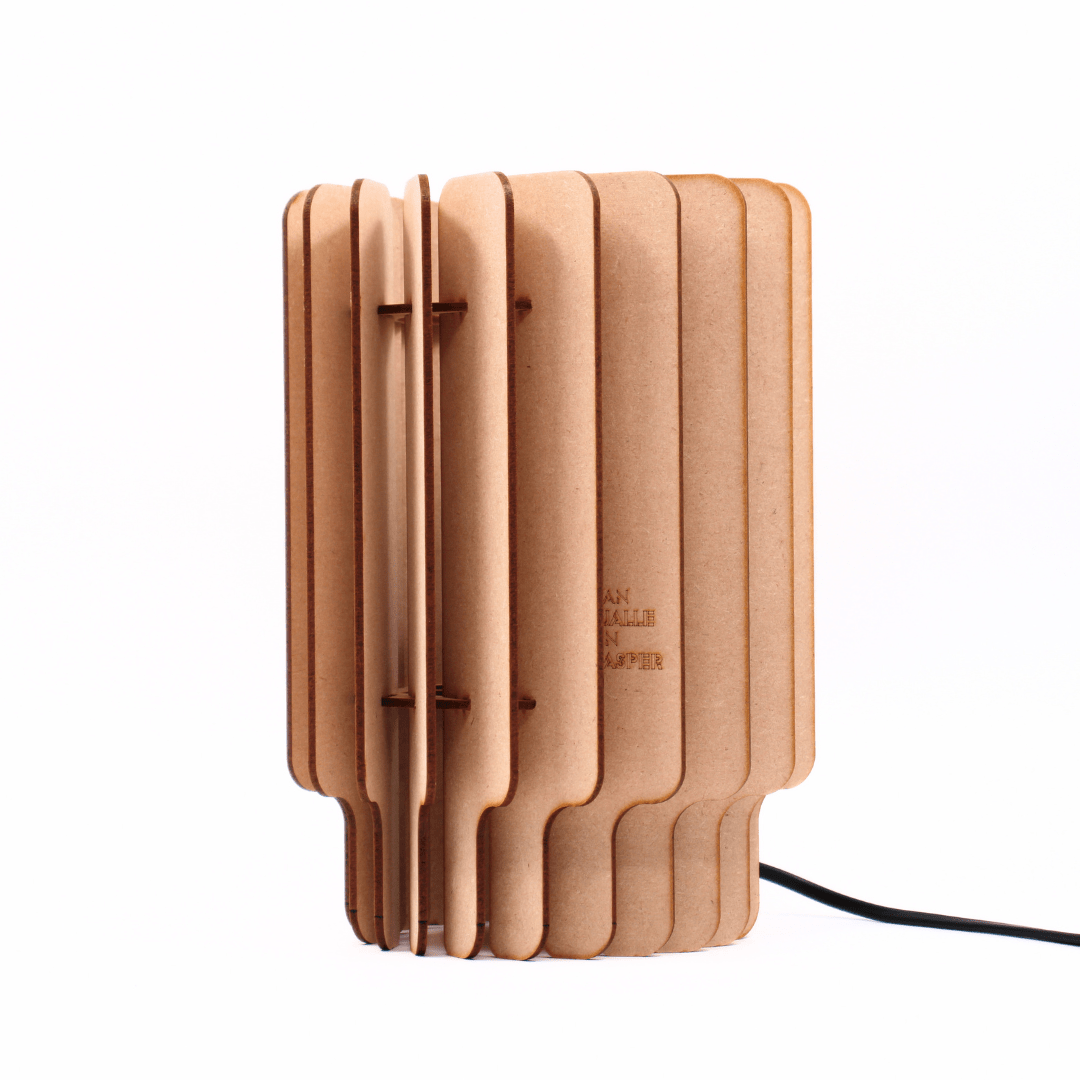 Nova tafellamp - hout in de kleur Dirty Mint van Van Tjalle en Jasper