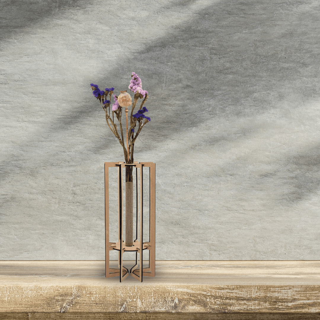 Square bloemenvaas - Bloemenvaas in de kleur Naturel van Van Tjalle en Jasper